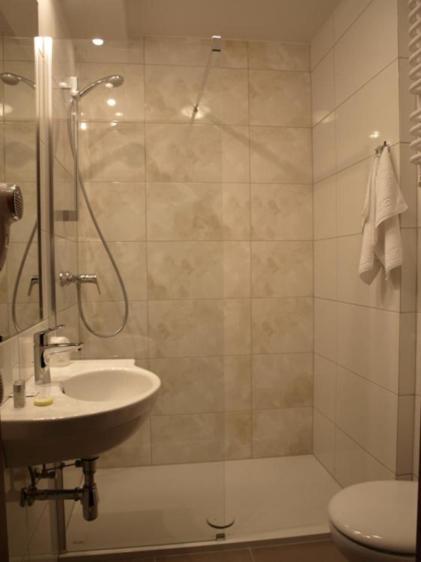 Hotel Kamiza Wyszków Extérieur photo