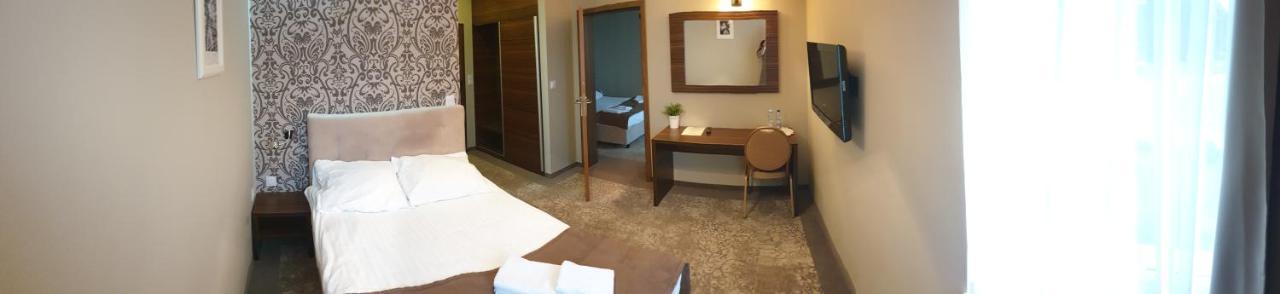 Hotel Kamiza Wyszków Extérieur photo