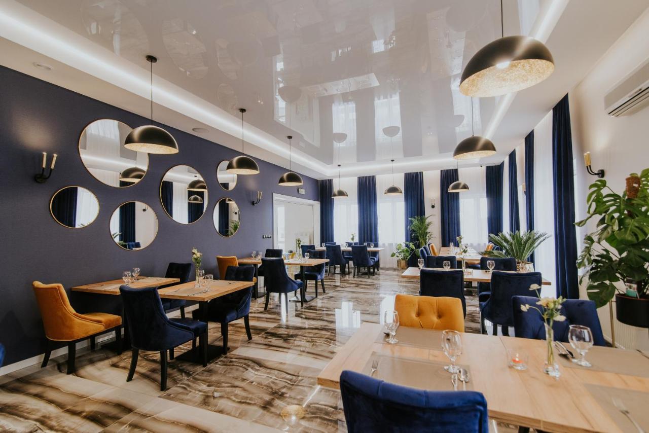 Hotel Kamiza Wyszków Extérieur photo